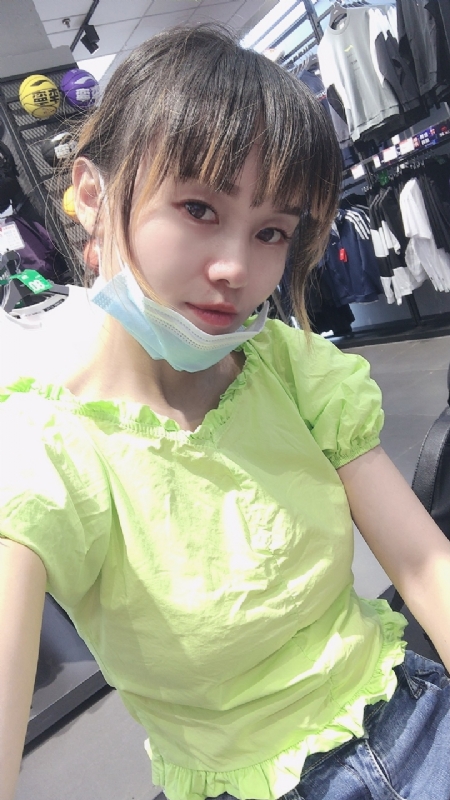 婀娜袅袅的第一张照片--潍坊相亲服务中心