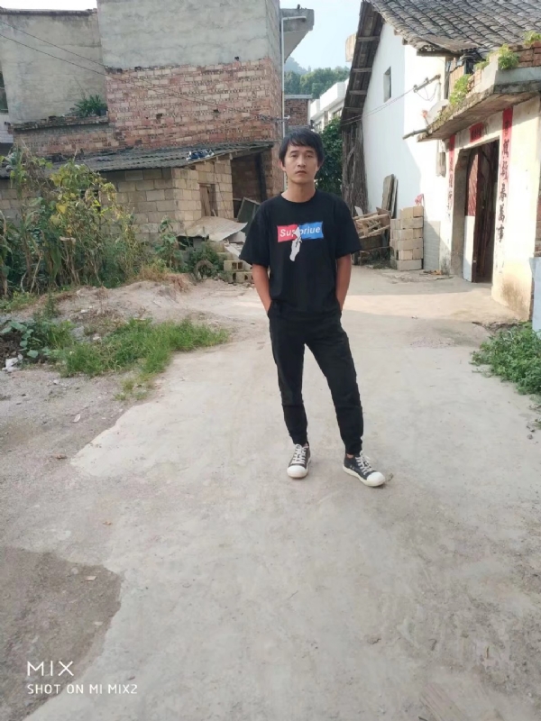 活活该的第一张照片--潍坊相亲服务中心