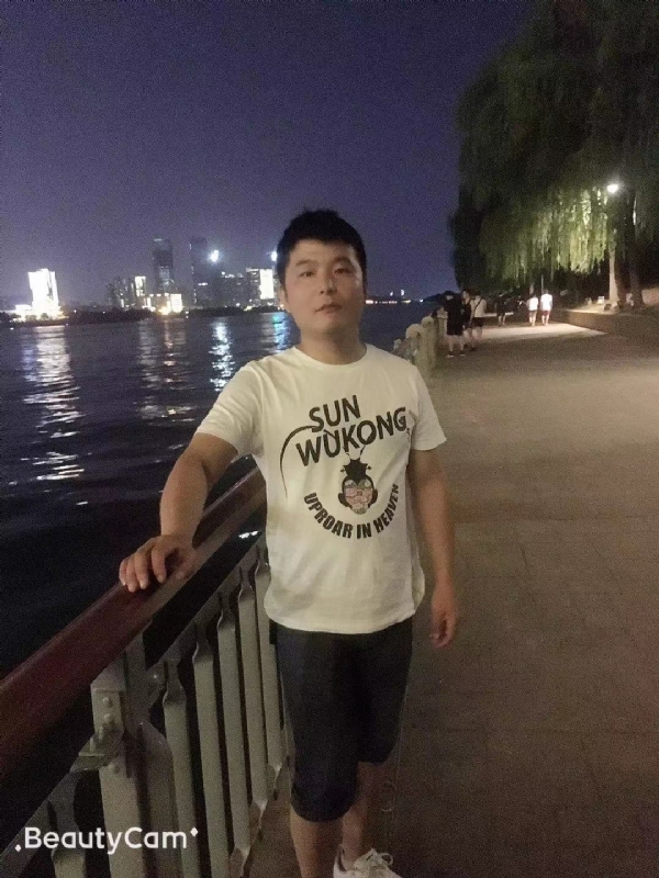 古月的第二张照片--潍坊相亲服务中心