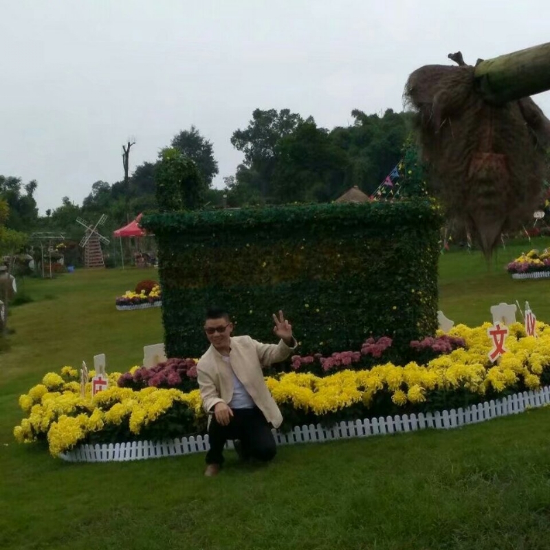 春风里^O^任徜徉的第一张照片--潍坊相亲服务中心