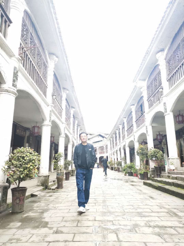 斌哥哥的第一张照片--潍坊相亲服务中心