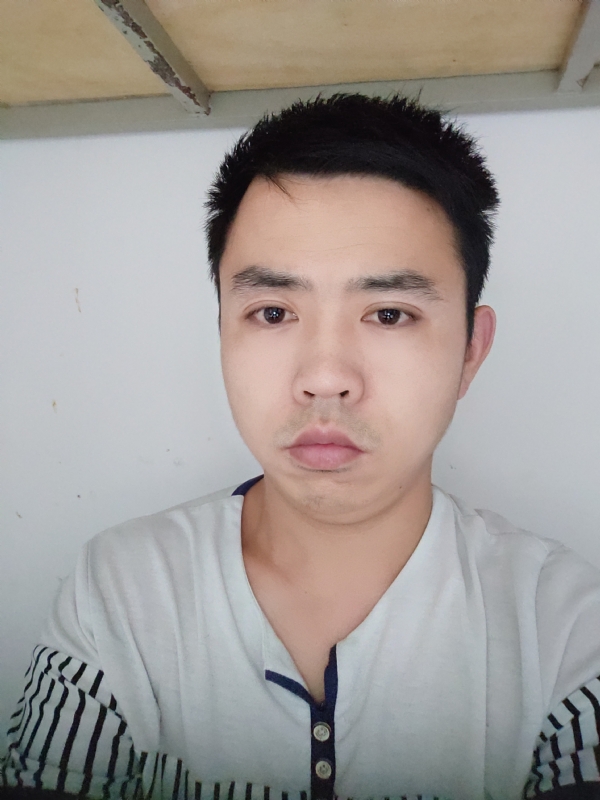 老男孩的第一张照片--潍坊相亲服务中心