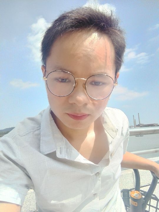 楠呐的第三张照片--潍坊相亲服务中心