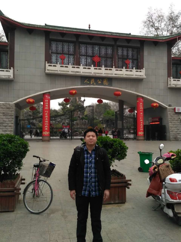 在奋斗的第四张照片--潍坊相亲服务中心