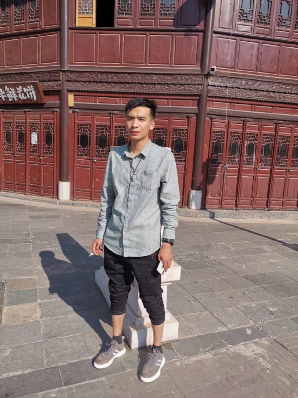 刘方的第一张照片--潍坊相亲服务中心