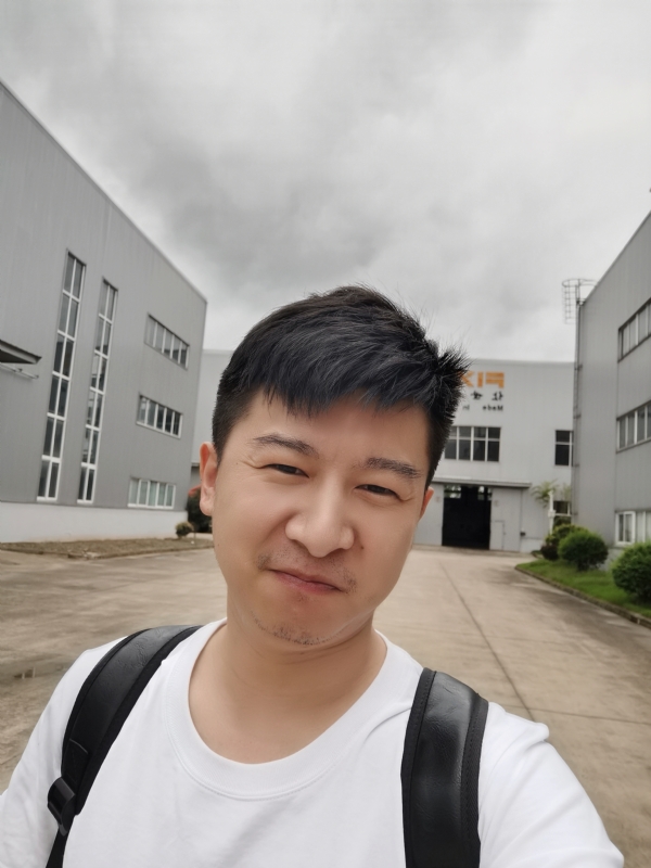 二叔的第二张照片--潍坊相亲服务中心