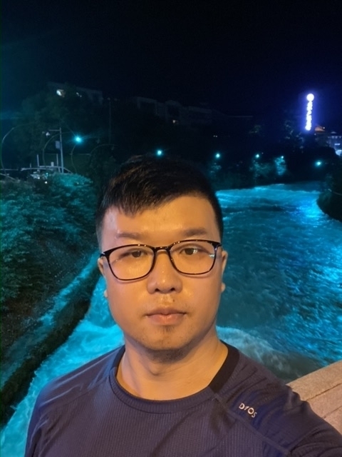 你在哪里的第一张照片--潍坊相亲服务中心