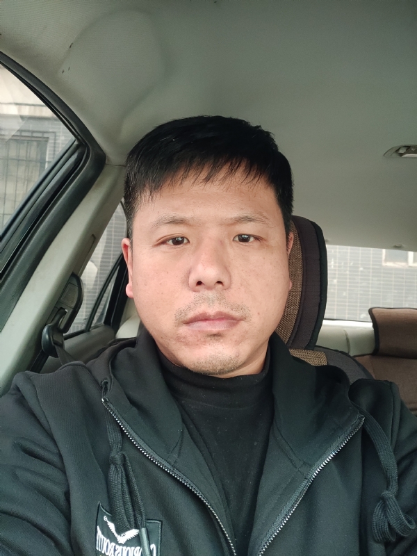 田立城的第一张照片--潍坊相亲服务中心