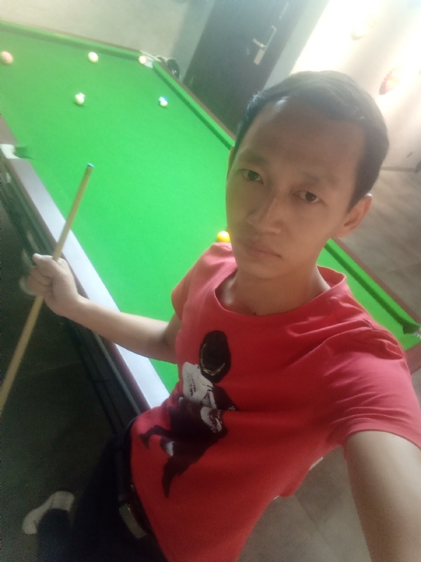 耳机分你一半的第一张照片--潍坊相亲服务中心