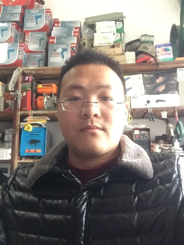 鼎福的第一张照片--潍坊相亲服务中心