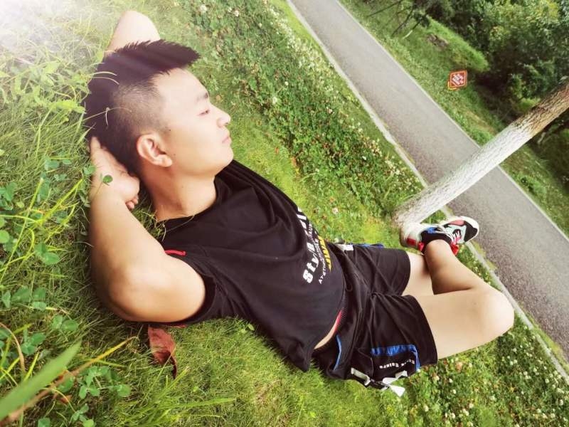 危笑的第一张照片--潍坊相亲服务中心