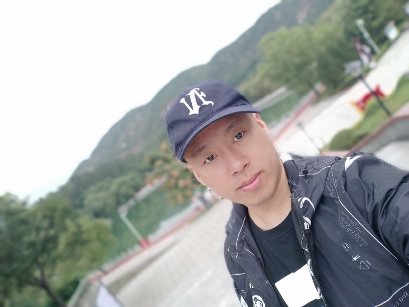 阳光的第一张照片--潍坊相亲服务中心