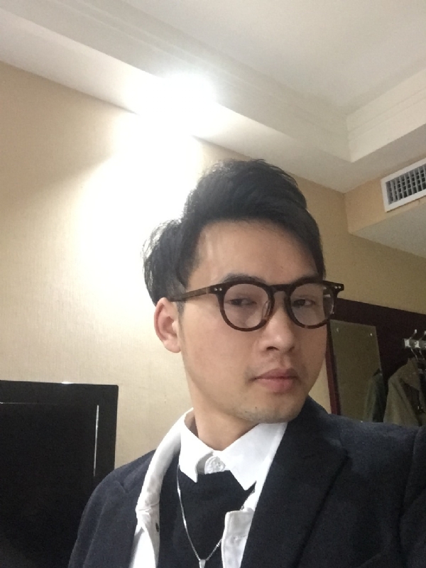 曾亮的第三张照片--潍坊相亲服务中心