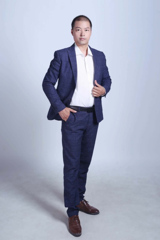 努力的青年的第一张照片--潍坊相亲服务中心