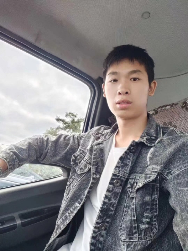 康康的第一张照片--潍坊相亲服务中心