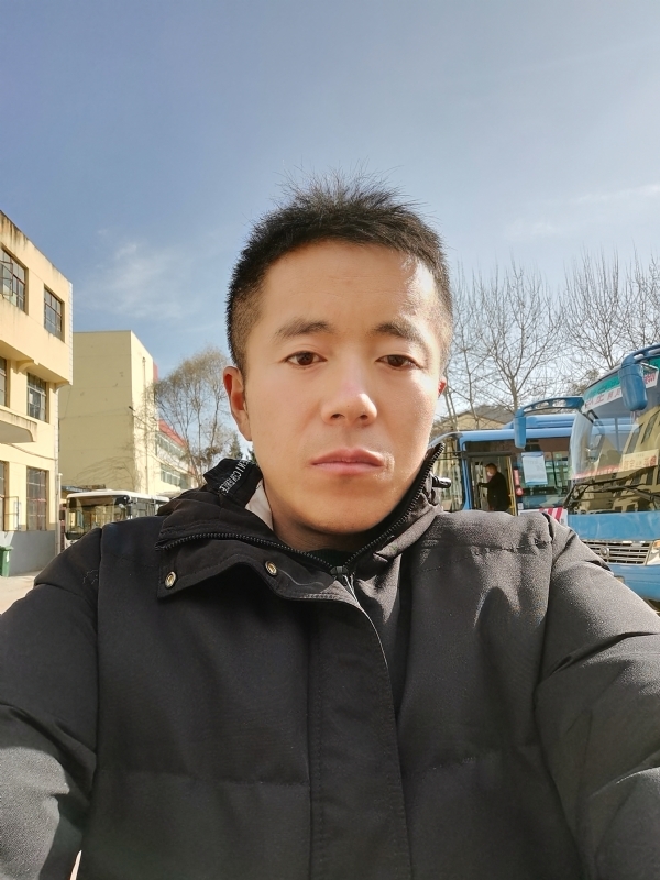 孤独的云的第三张照片--潍坊相亲服务中心