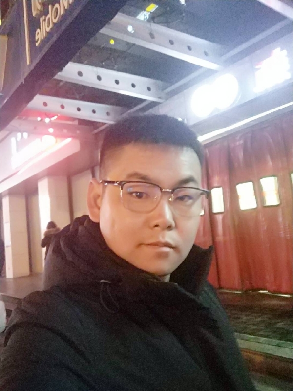 杜跃龙的第二张照片--潍坊相亲服务中心