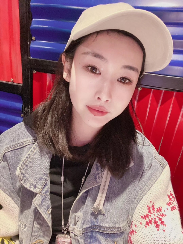 玲珑的第一张照片--潍坊相亲服务中心