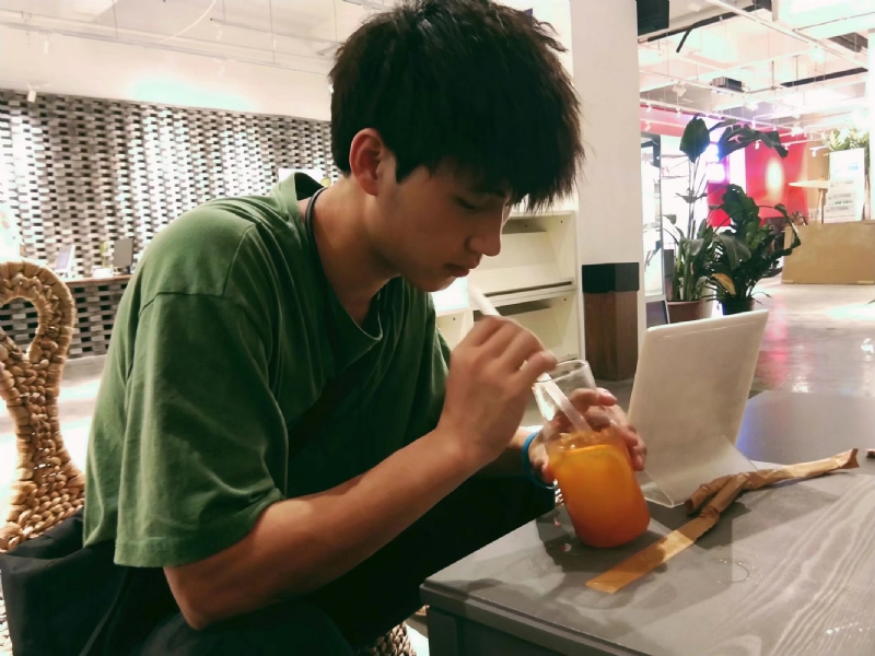 一花一世界的第二张照片--潍坊相亲服务中心