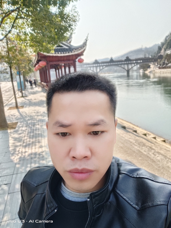 啊锦的第二张照片--潍坊相亲服务中心