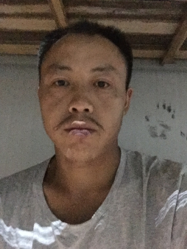 老曹的第二张照片--潍坊相亲服务中心