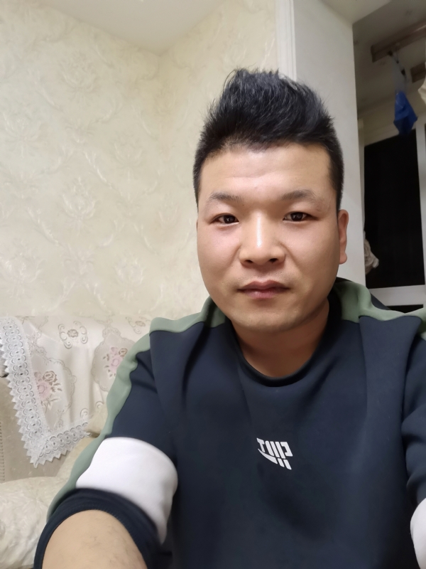 小猪猪的第一张照片--潍坊相亲服务中心