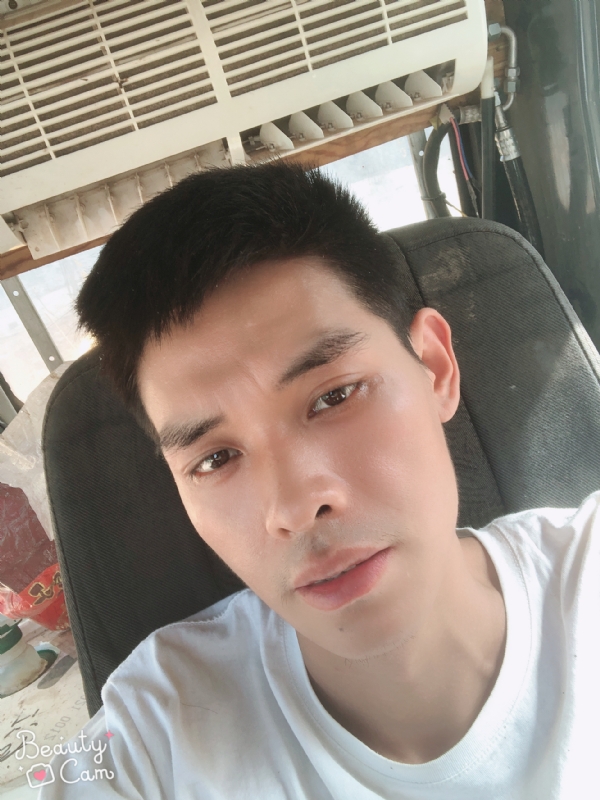 小董的第一张照片--潍坊相亲服务中心