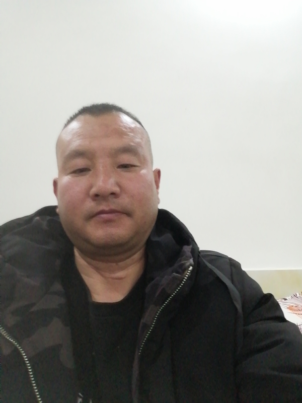 肖小江的第一张照片--潍坊相亲服务中心