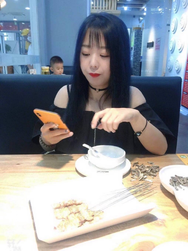 程程的第一张照片--潍坊相亲服务中心