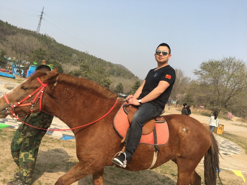 麦田的守望者的第一张照片--潍坊相亲服务中心