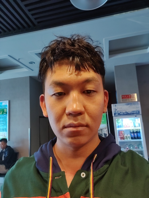 文哈哈的第一张照片--潍坊相亲服务中心