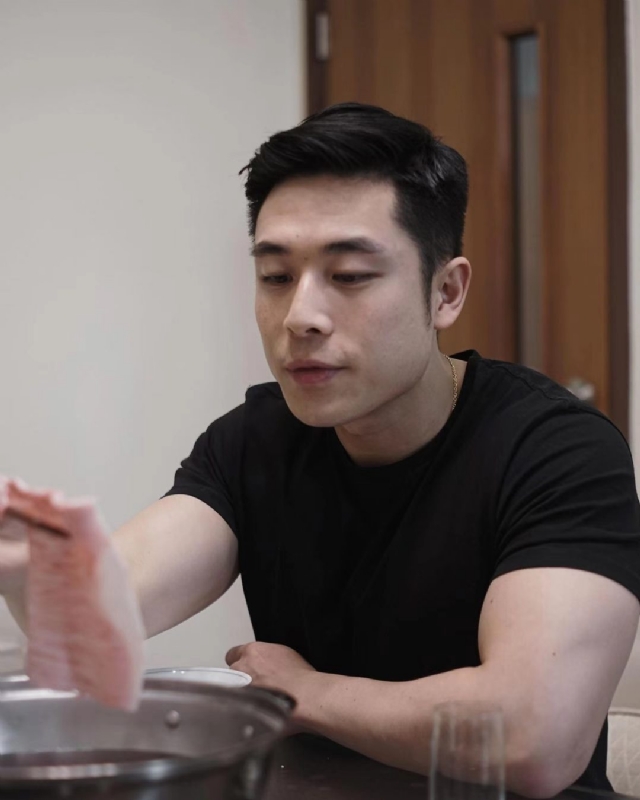 李浩泓的第一张照片--潍坊相亲服务中心