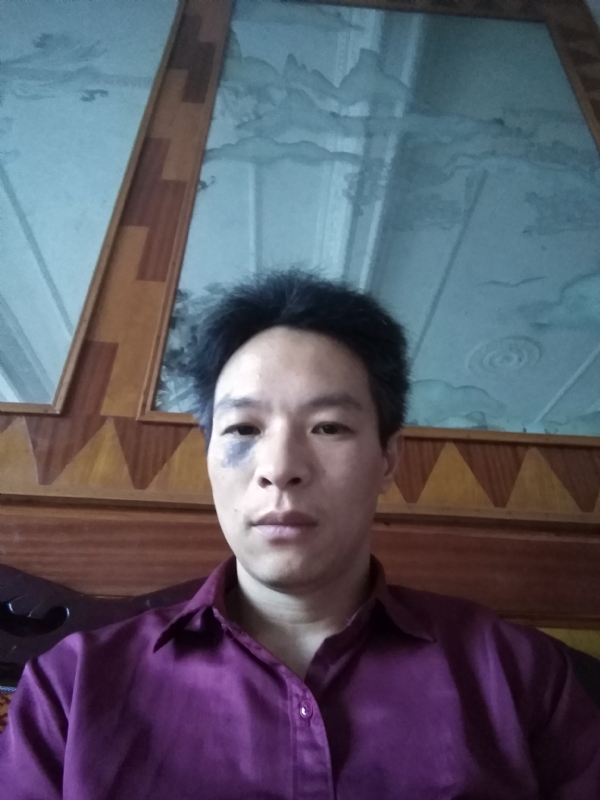 风中落叶的第一张照片--潍坊相亲服务中心