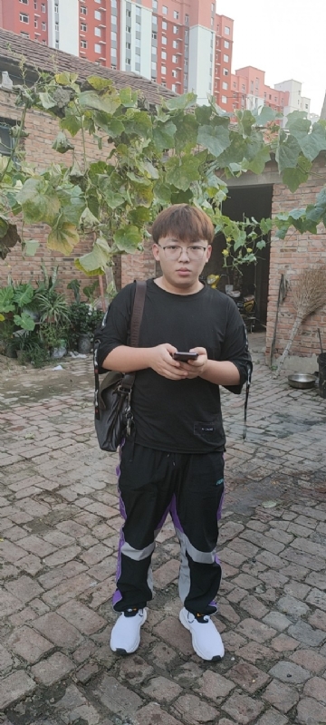 辛禹的第二张照片--潍坊相亲服务中心