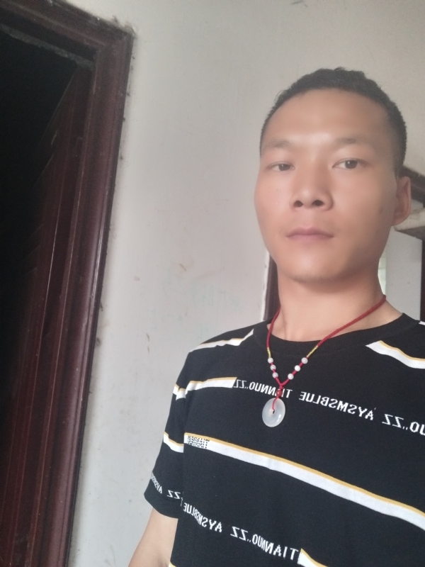 爱，请深爱的第二张照片--潍坊相亲服务中心