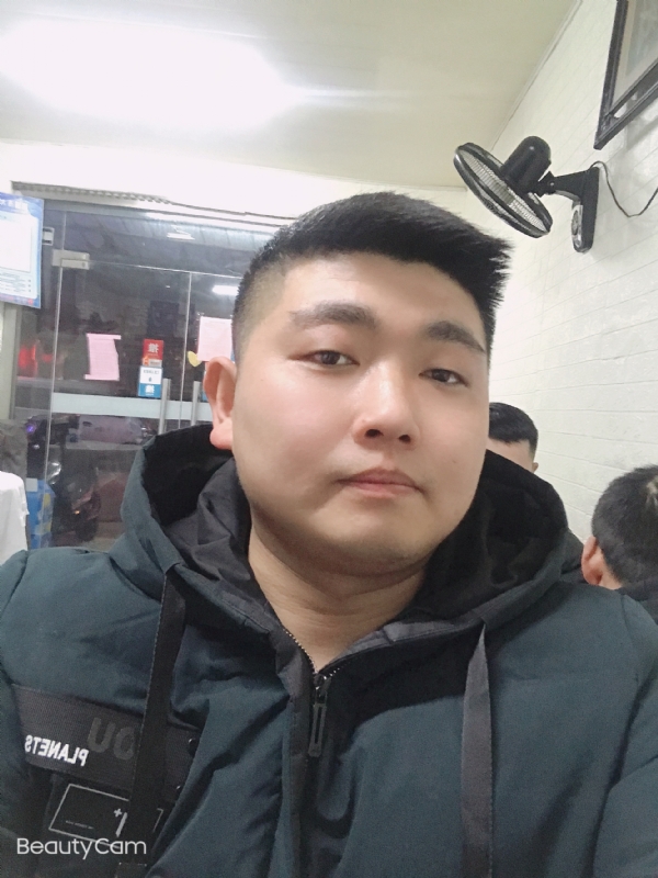 回忆是个小孩的第一张照片--潍坊相亲服务中心