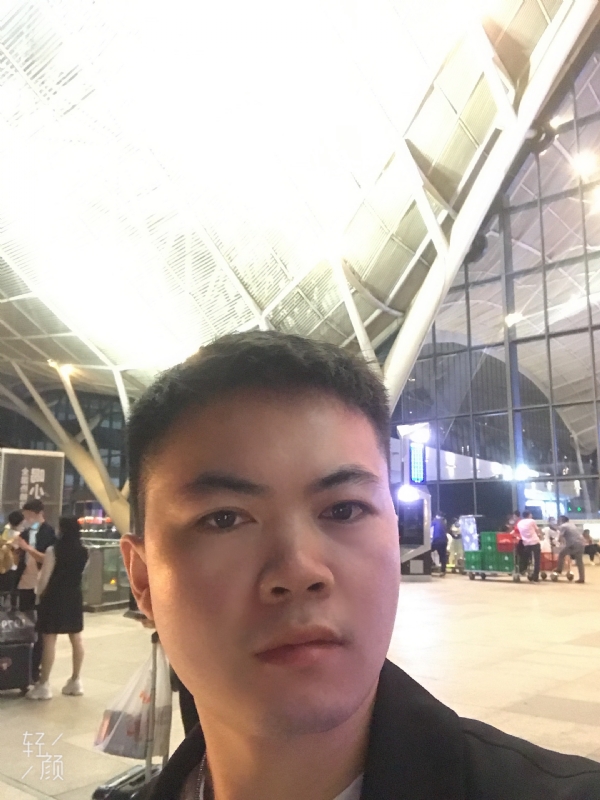 骑马的快乐的第一张照片--潍坊相亲服务中心