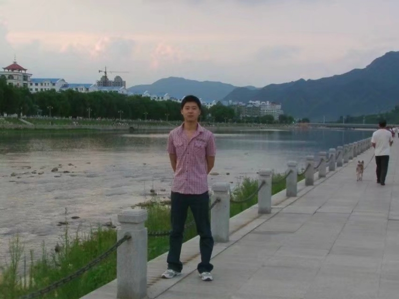 王王的第一张照片--潍坊相亲服务中心