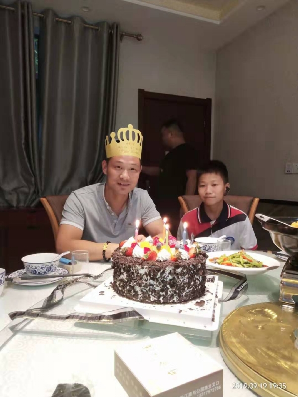 孤独的狼的第一张照片--潍坊相亲服务中心