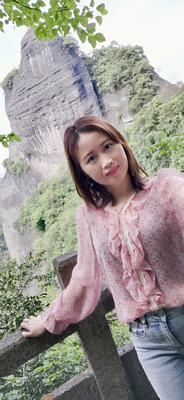 花开半夏的第二张照片--潍坊相亲服务中心