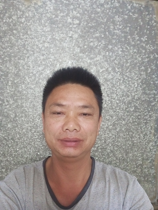 白茫茫的第一张照片--潍坊相亲服务中心