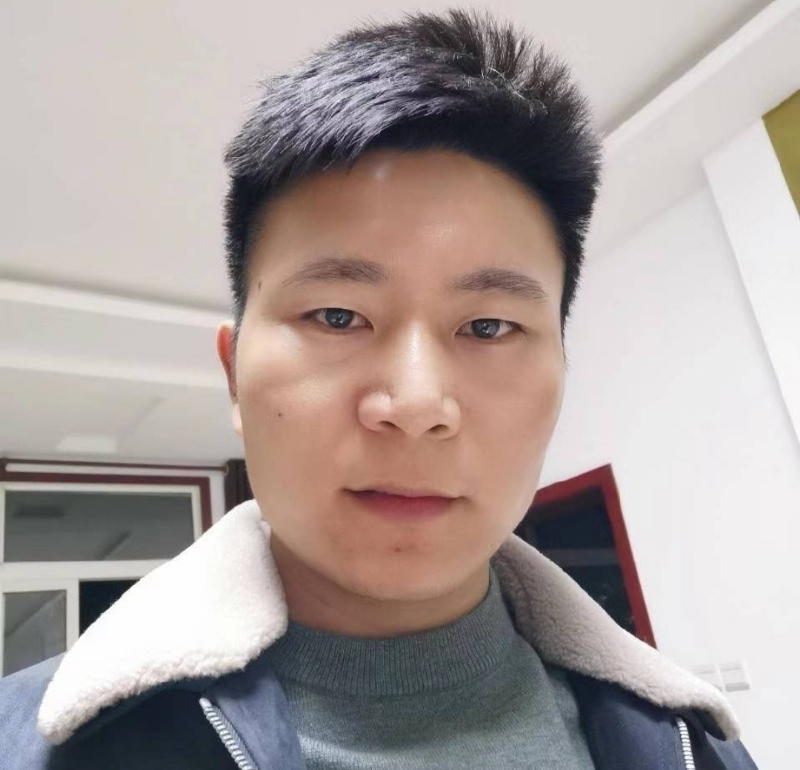 延峰的第一张照片--潍坊相亲服务中心