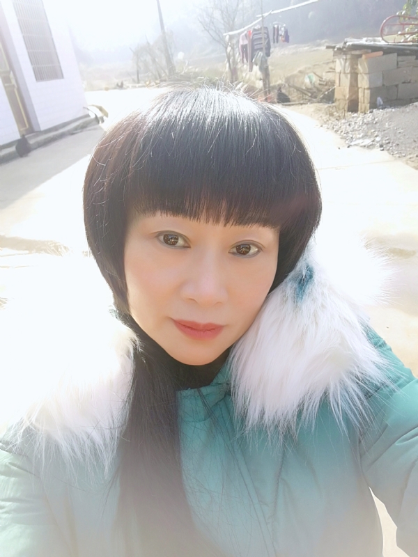 金鱼儿的第一张照片--潍坊相亲服务中心