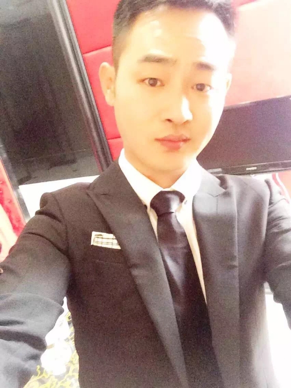 富强的第二张照片--潍坊相亲服务中心