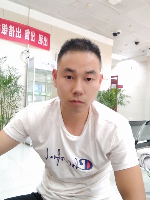 小少的第一张照片--潍坊相亲服务中心