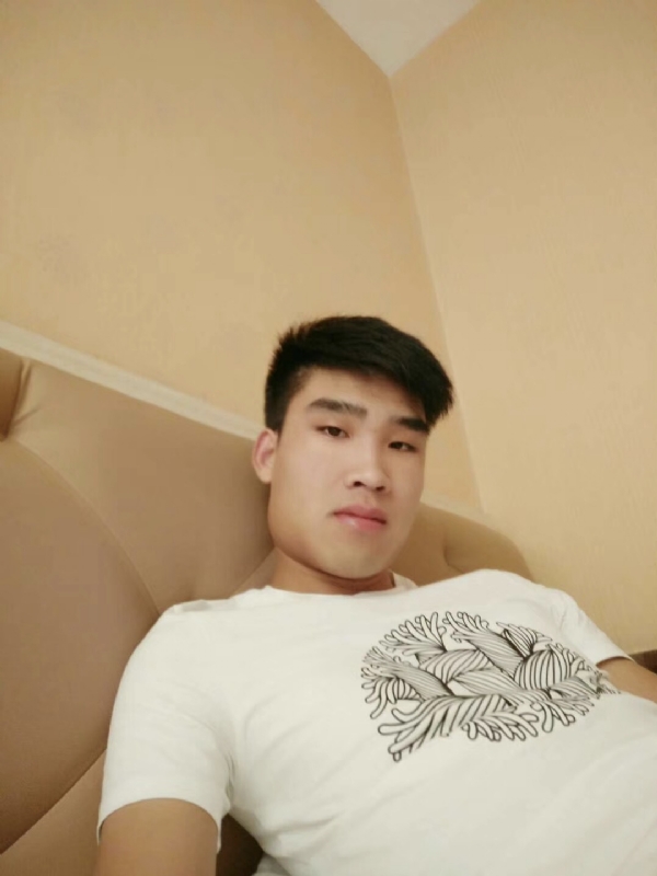 谁不曾孤单上路的第一张照片--潍坊相亲服务中心