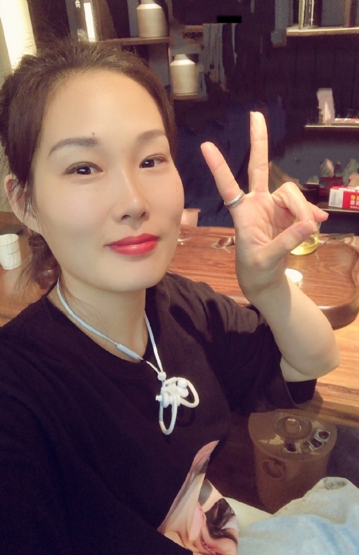 冷紫斑蝶的第一张照片--潍坊相亲服务中心