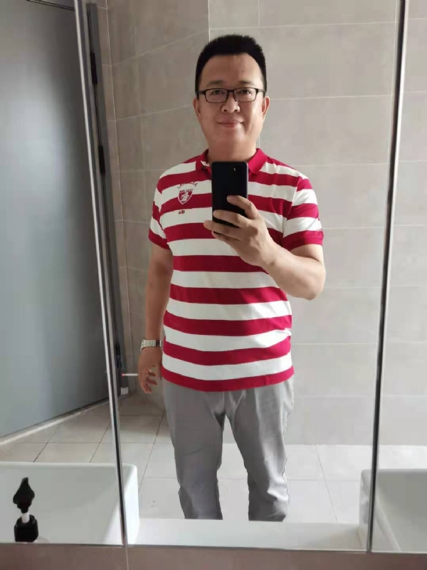 行走的打桩机的第一张照片--潍坊相亲服务中心