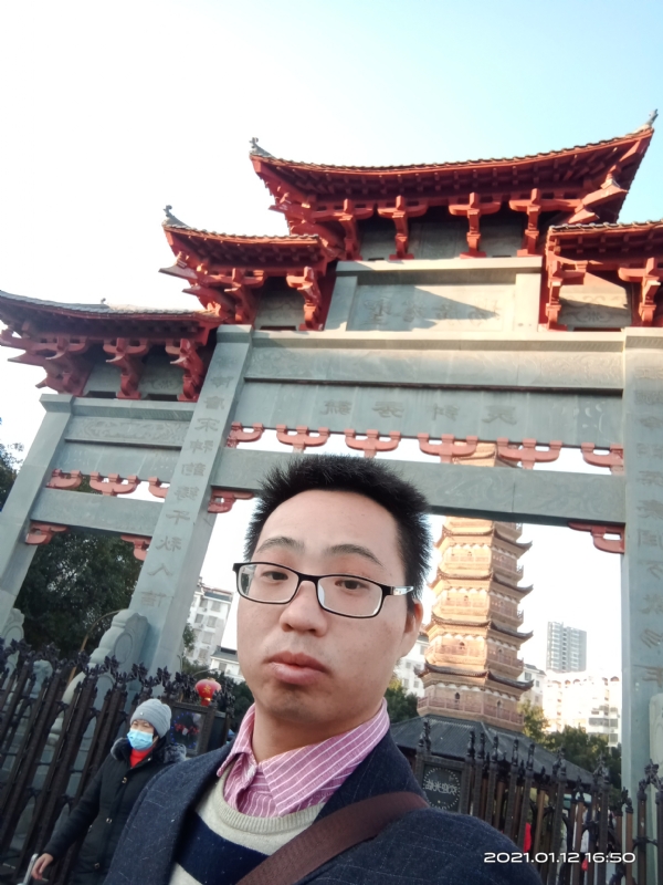 碧血丹心的第一张照片--潍坊相亲服务中心