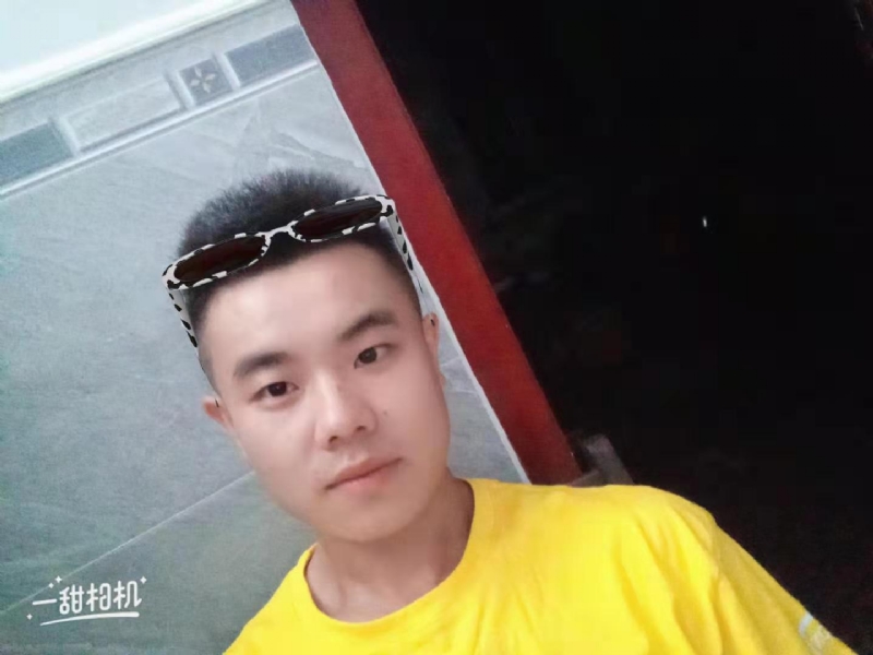 建国90周年的学渣的第一张照片--潍坊相亲服务中心